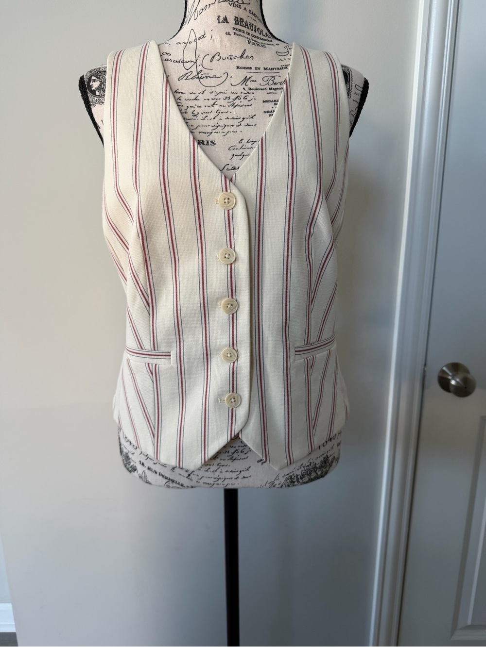 Express cream pinstripe vest size L